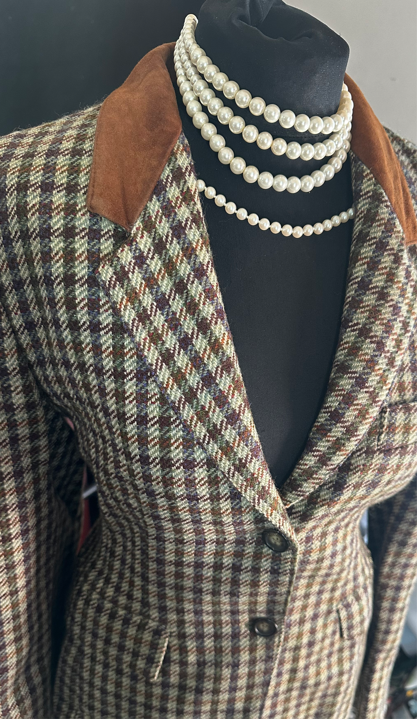 Ladies vintage Max Mara Tweed Jacket UK size 12