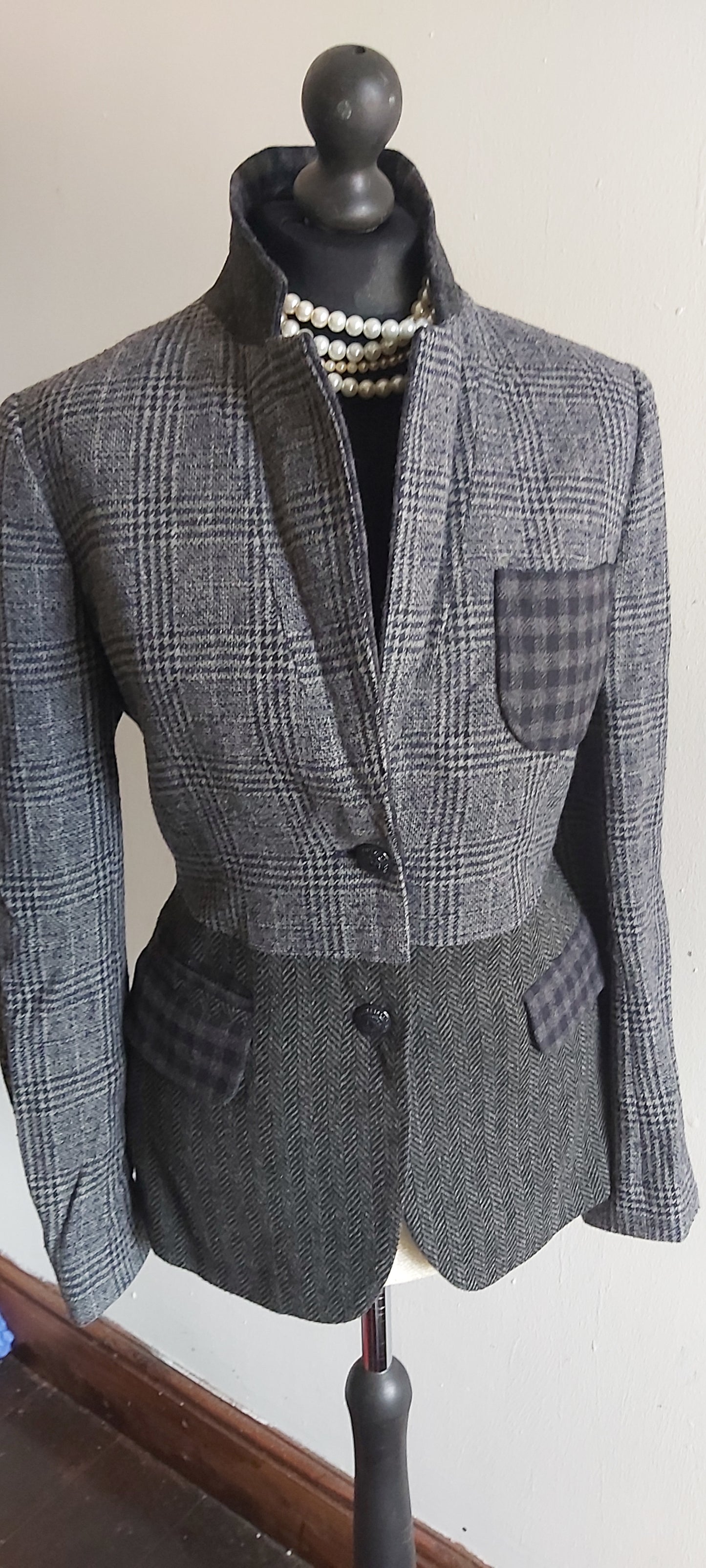 Ladies Brooks Brothers Tweed Check ladies wool   jacket size 12.