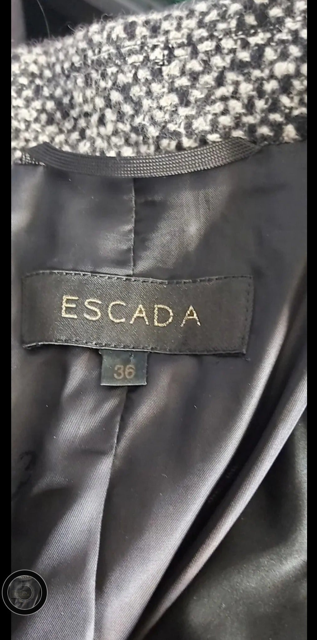 Ladies Escada Tweed Wool   Grey Black Jacket  UK Size 8