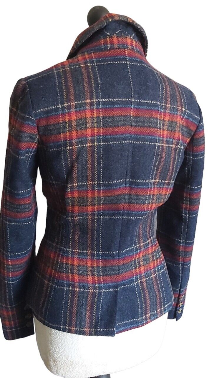 Ladies Dickins & Jones Red blue check  100% tweed wool jacket size 10