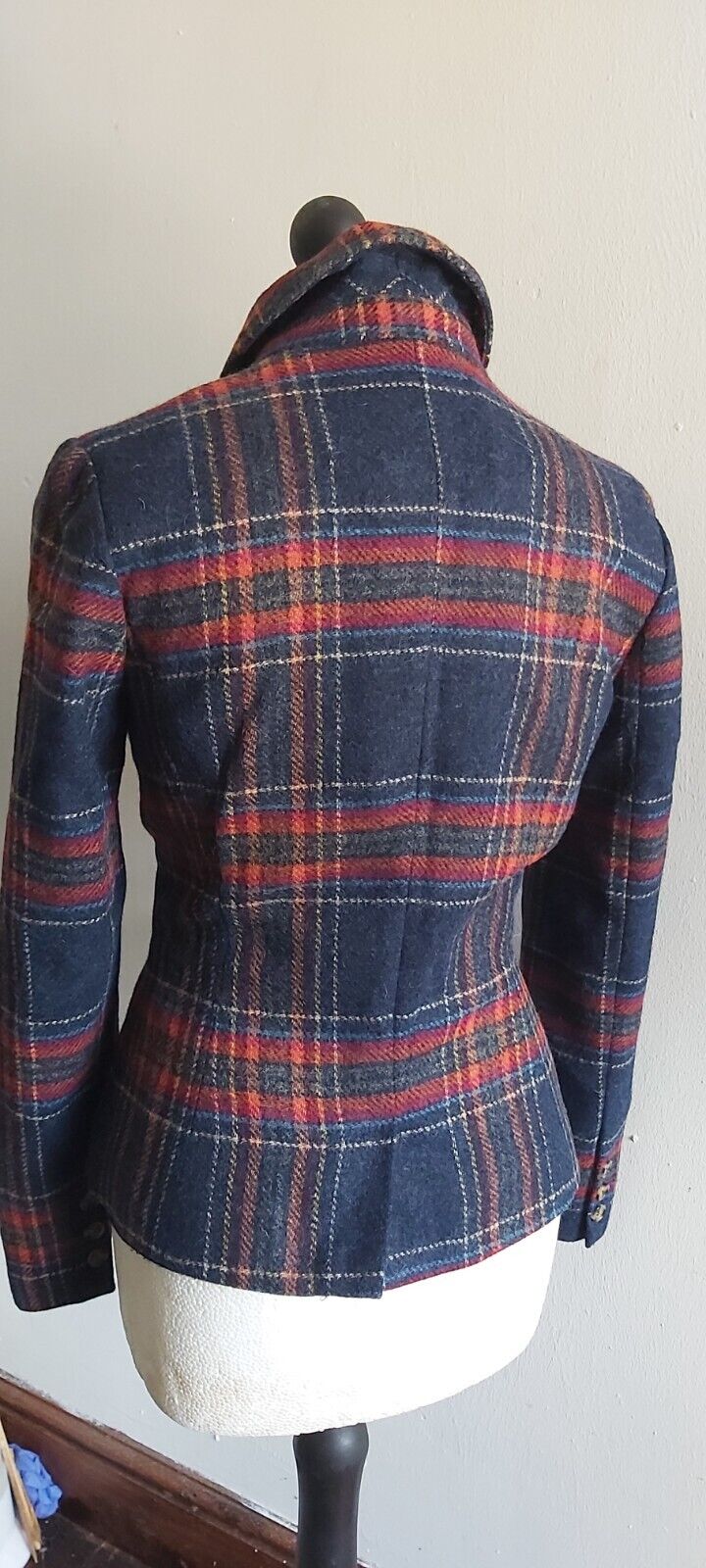 Ladies Dickins & Jones Red blue check  100% tweed wool jacket size 10