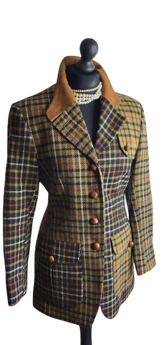 Ladies daks limited Edition 100% Wool Tweed Jacket UK Size 10